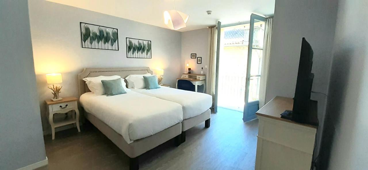 Hotel-Restaurant Des Augustins 생-시프리엥 외부 사진